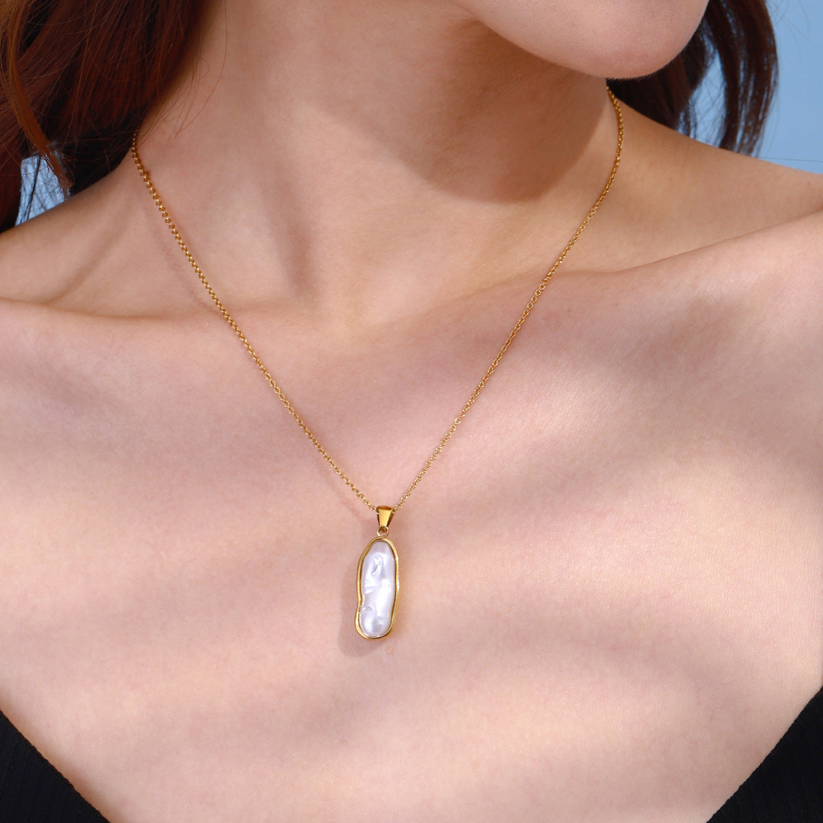 Accessoire de collier de perles Une chaîne de clavicule haut de gamme légère et de luxe