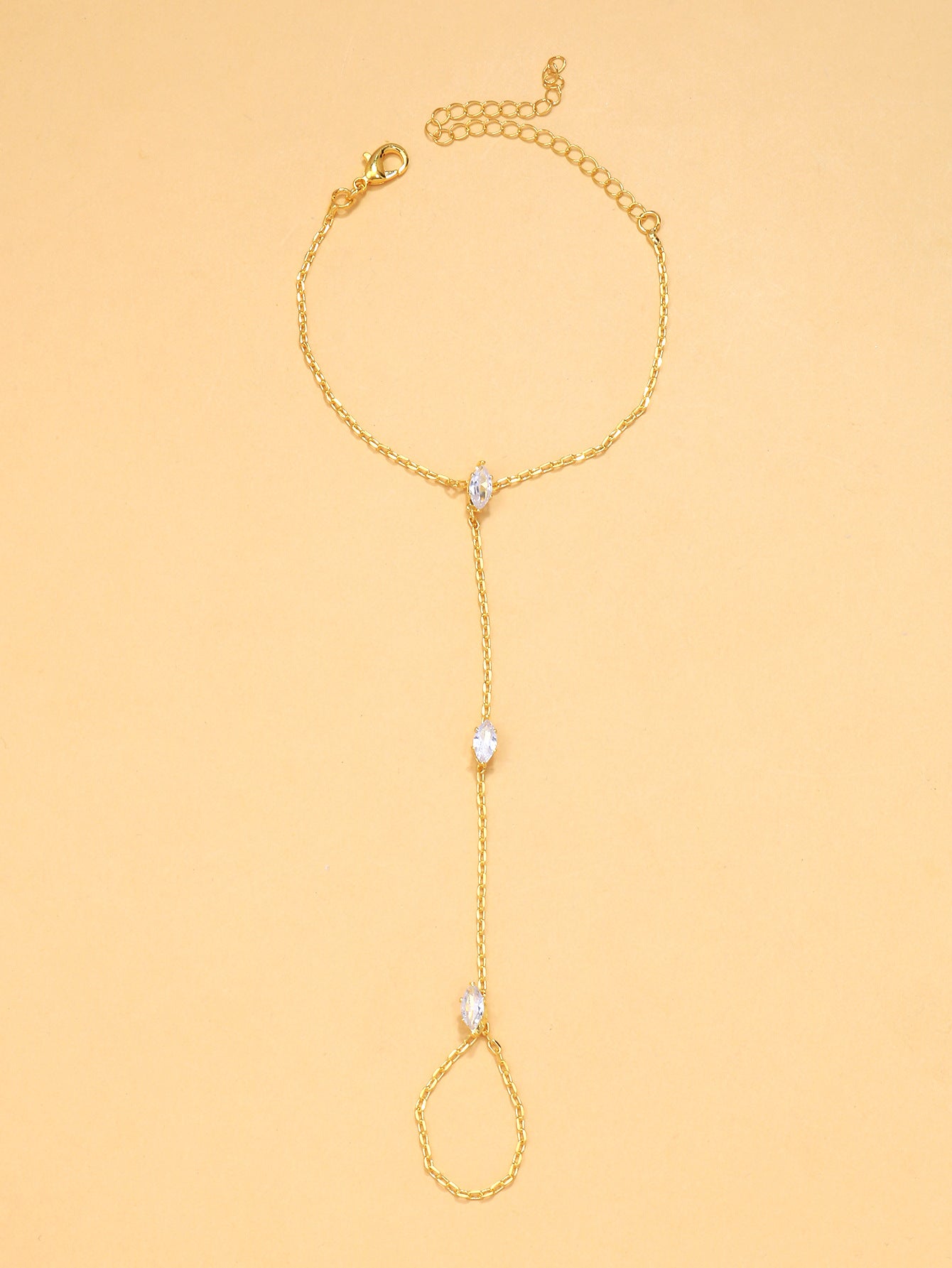 Bracelet sans doigts minimaliste en zircon taille marquise ultra glamour