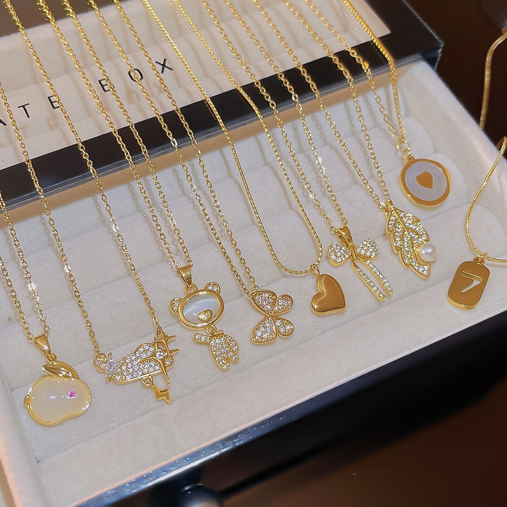 Chaîne de clavicule en acier titane de conception de niche avec une touche de sophistication