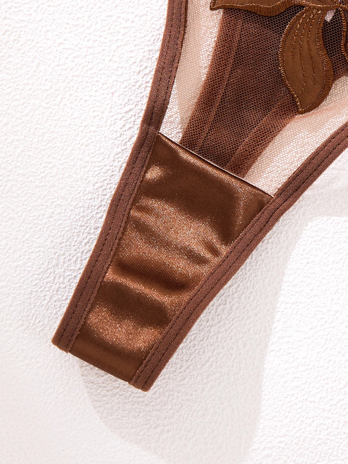 Ensemble pyjama imprimé brodé couleur café - Un ensemble avec un motif floral adapté aux femmes, un soutien-gorge sexy ZA824031