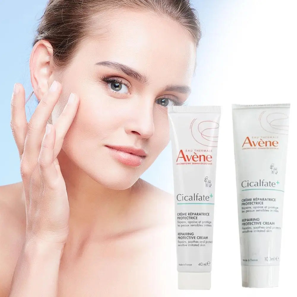 La crème réparatrice Avene Barrier hydrate, améliore la sécheresse, apaise la sensibilité et les rougeurs et répare la barrière cutanée endommagée