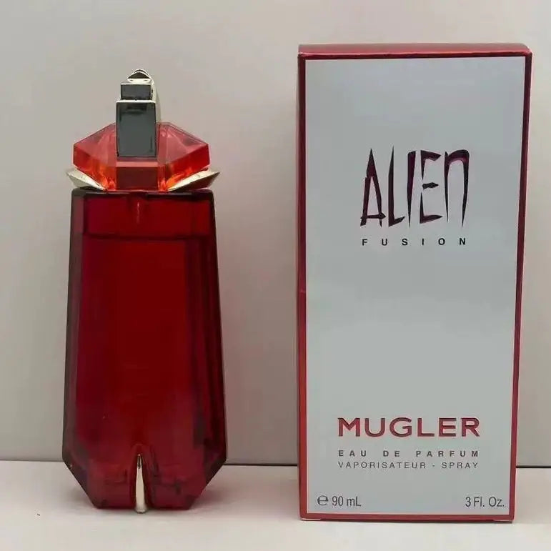 Collection d’eau de parfum Mugler Alien : Bouteilles uniques audacieuses, parfums distincts pour femmes